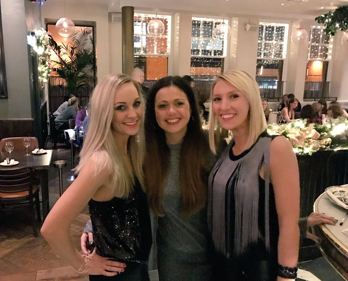 BecksTalacka's tweet photo. #teamxmasdo #greatnight #greatworkfriends #jmw #commlit #dreamteam https://t.co/dG5szet0Hz