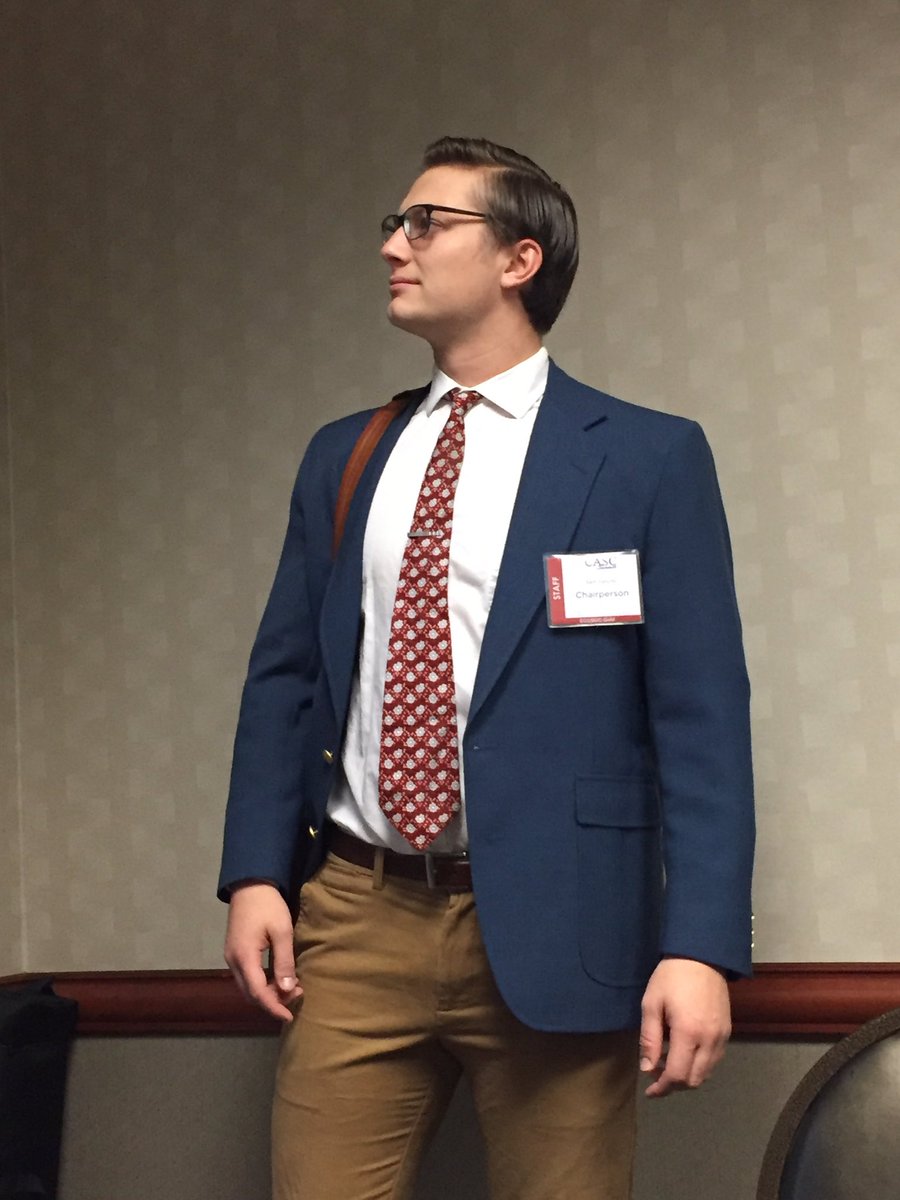 MAMUNonline's tweet photo. Clark Kent or Lee Harvey Oswald? #CASC16 @S_Yanch https://t.co/k84yvqdhys