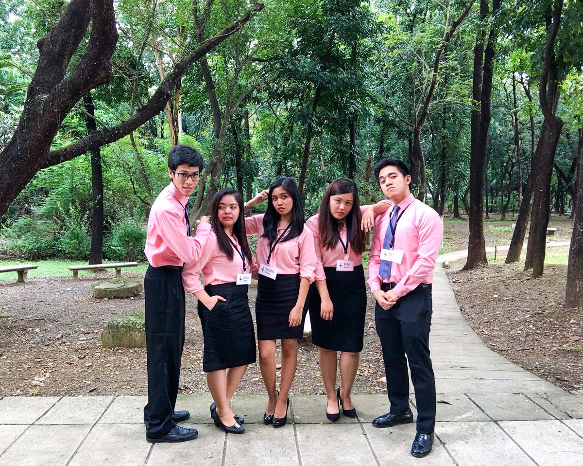 NNitura's tweet photo. Super love this fam! I'm so incredibly proud of how far we've come since the 1st defense. Excited for what's to come! 😁 #PMisLife #Trestle https://t.co/qRgGauQzs3
