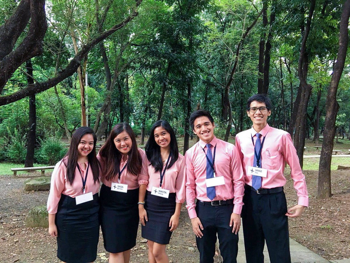 NNitura's tweet photo. Super love this fam! I'm so incredibly proud of how far we've come since the 1st defense. Excited for what's to come! 😁 #PMisLife #Trestle https://t.co/qRgGauQzs3