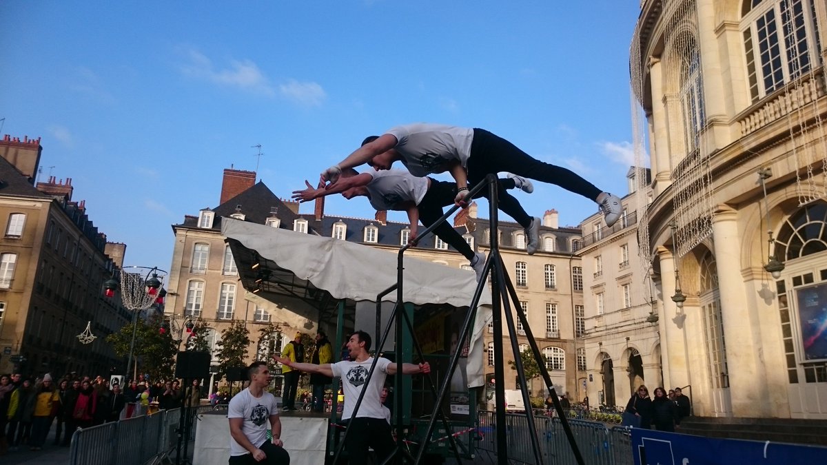 Vous connaissez le Street Work Out ? Alors venez voir les Breizhitters à côté de la scène et les encourager ! #GenerationTelethon #rennes