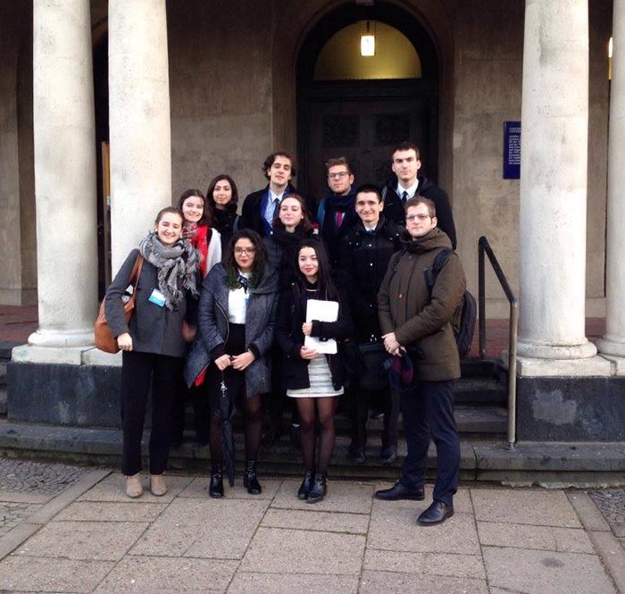 SorbonneONU's tweet photo. #Merci à la délégation SONU de nous représenter en ce moment au #HamMUN à #Hambourg ! #MUN @SonuMUN https://t.co/nw56yh61pG