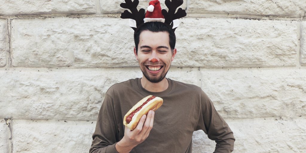CStoreNews_'s tweet photo. The other reindeer knew Rudolph had food on his face. Didn’t tell him. Called him names. But Rudolph had a #hotdog so w/e #haters #cstore https://t.co/k3rzaTEhU6
