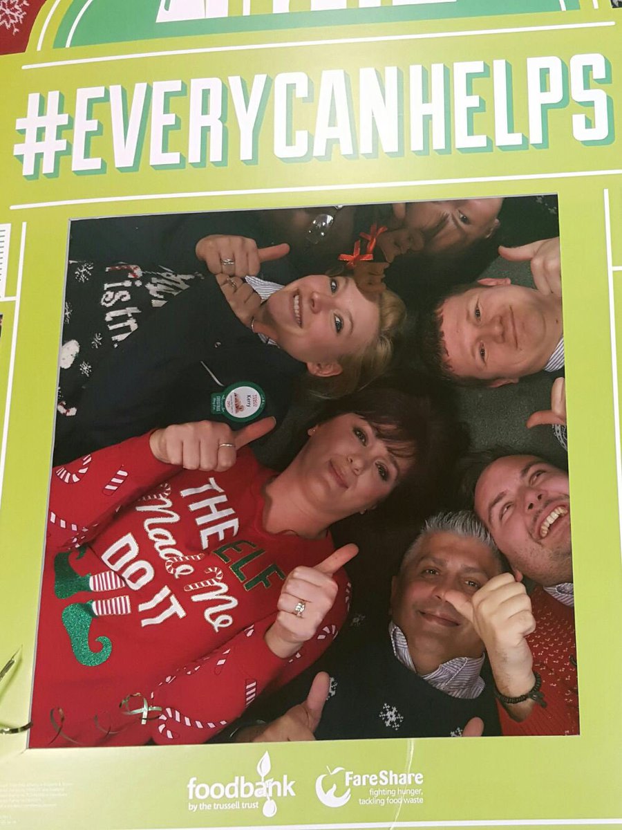 stoppy79's tweet image. Team Roundhay leading food bank in store today @clairefweir @tesconews @FareShareUK #Everycanhelp