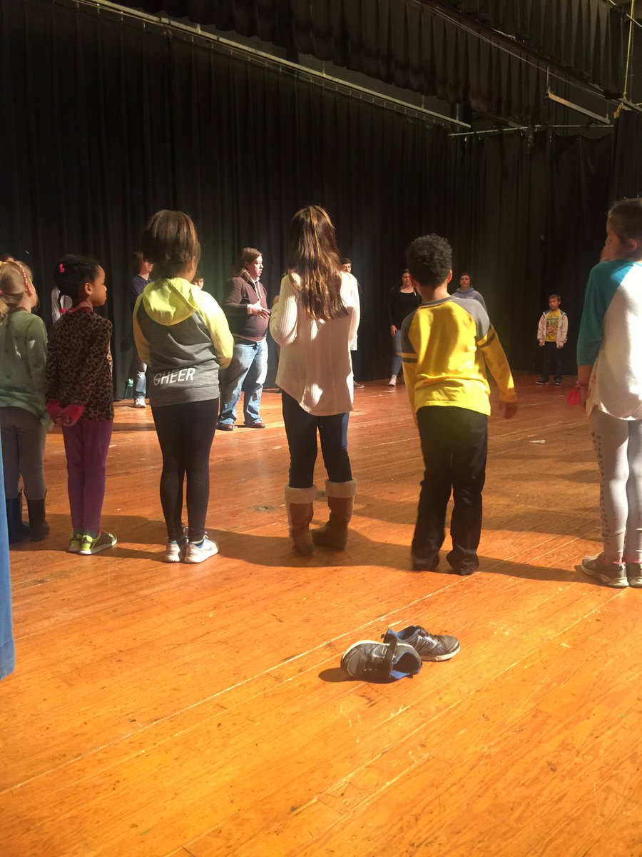 TiannaSAnthony's tweet photo. On Saturday mornings Falcons...rehearse!  #yhs https://t.co/crBxvrlEfk
