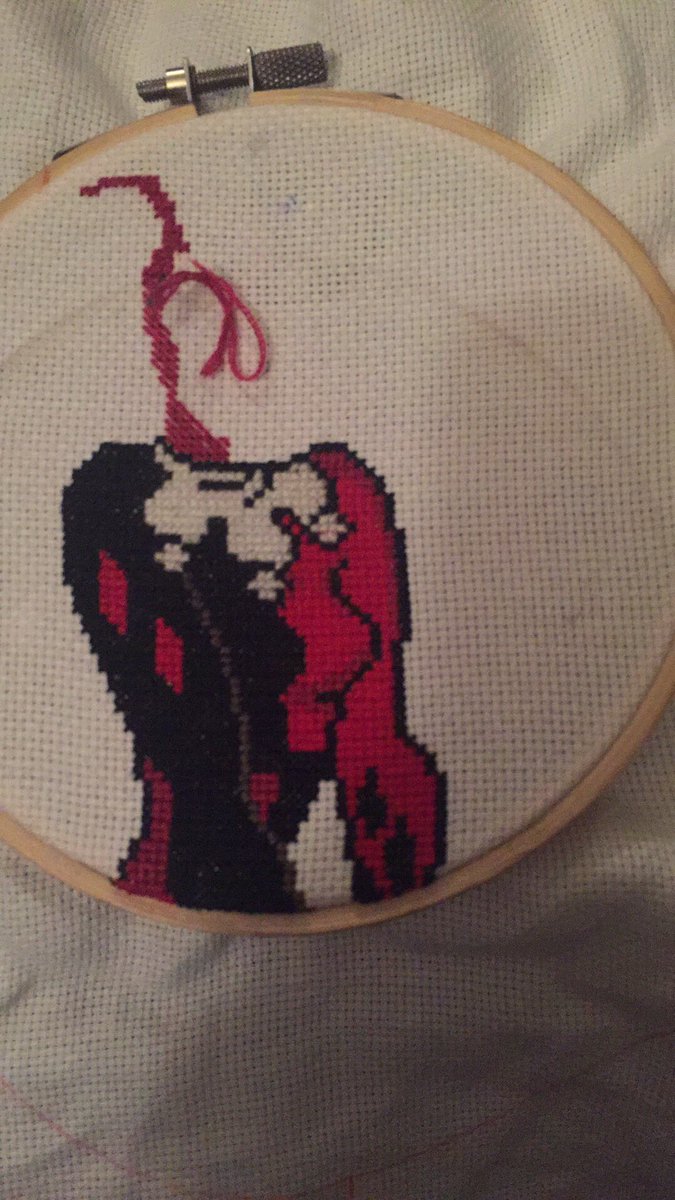 snitchesx's tweet photo. Harley Quinn will hopefully be finished today :D #harleyquinn #batman #harley #comics https://t.co/gpz7SmKEzr