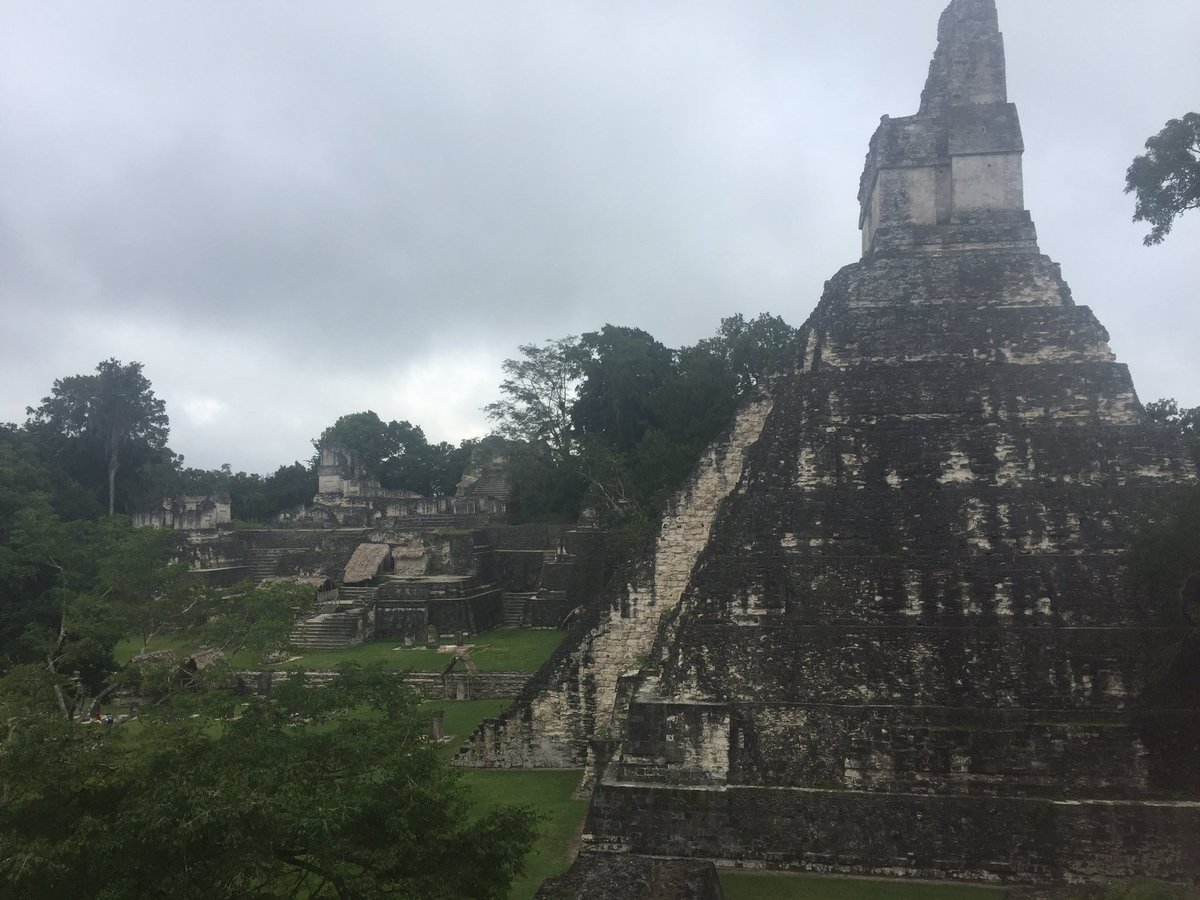 gapstory16's tweet photo. in addition to the great bus ride of 2016, gapsters also enjoyed the beautiful views of Tikal yesterday #snctincan https://t.co/WenOIRhgDT