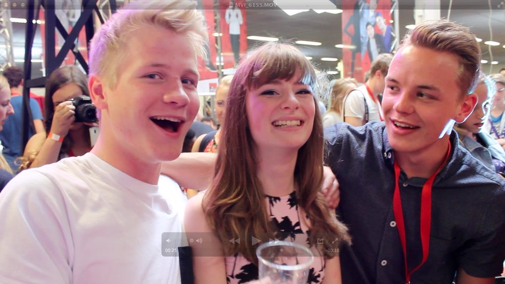 lovescinemates's tweet photo. Mis jullie @DirectPete @kalvijn @Cinemates https://t.co/OL2ipyesrD