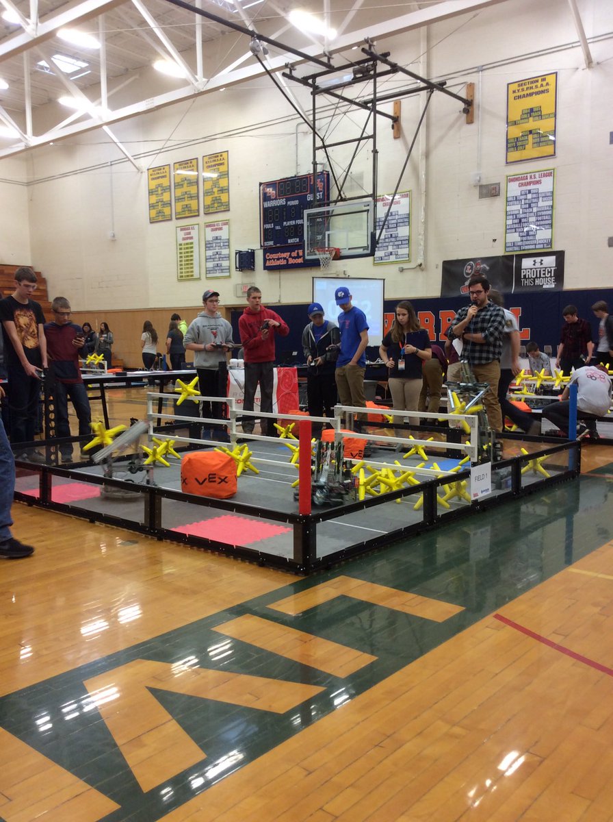 StarkeInd's tweet image. Enjoying a great day @LCSDreferendum @VEXRobotics competition #LiverpoolLeads #LPoolVEX