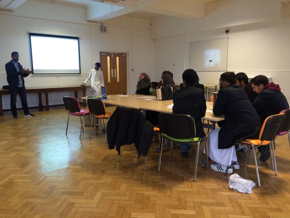 fosischannel's tweet photo. College ISOC 101 currently taking place in the Midlands #FosisMidlands #Potential https://t.co/XjZQ56OJps