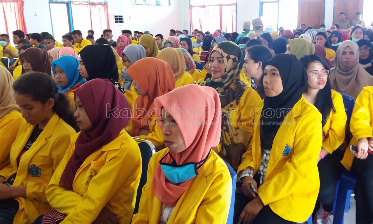 kabarbutoncom's tweet photo. Pencairan Dana Beasiswa Mahasiswa Busel Tunggu Verifikasi BPKAD - https://t.co/2ifMNZZa5K https://t.co/VFnCAzJgys