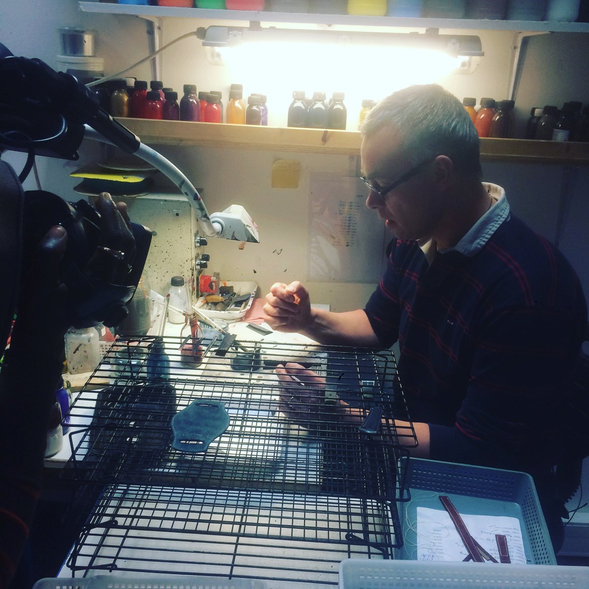 ABPParis1's tweet photo. Tournage cette semaine chez ABP ! #artisanat #madeinfrance #Paris https://t.co/OhqkgK7Yuv