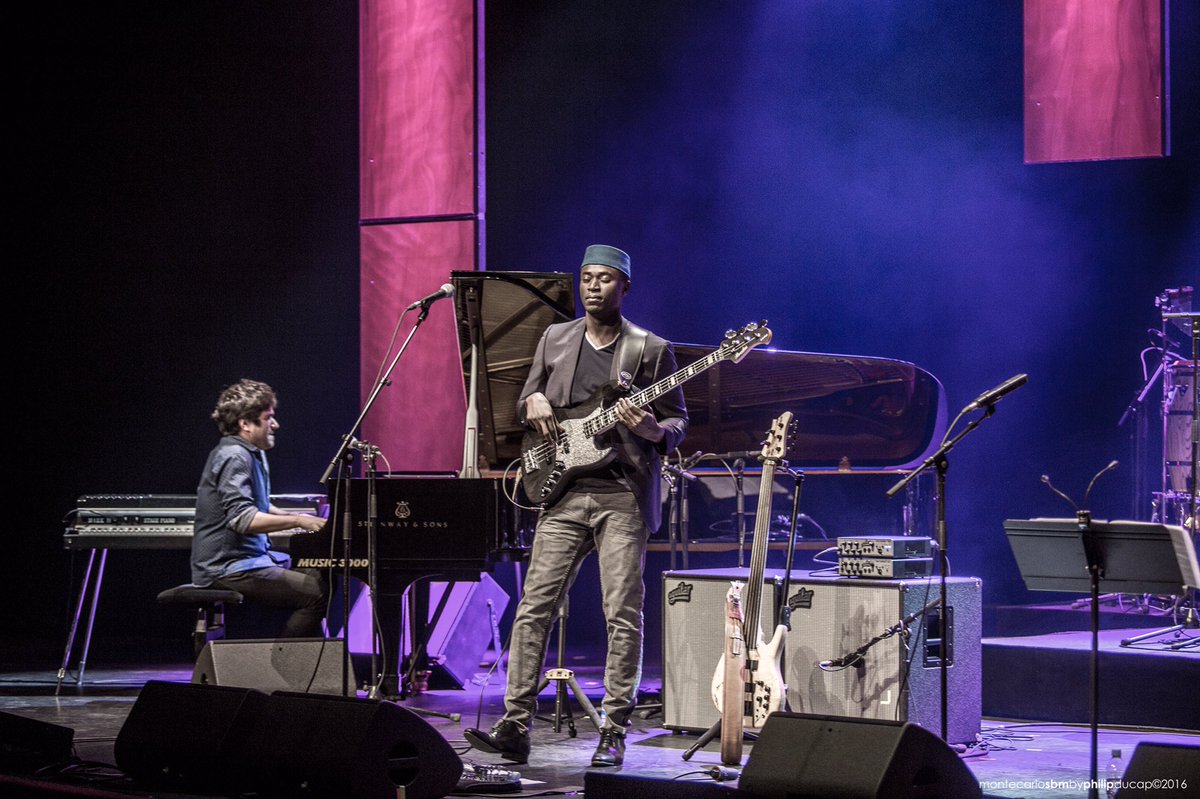 MonteCarloLive's tweet photo. #MCJF #AboutLastNight En 1ère partie, nous retrouvions hier soir #AluneWade &amp; #HaroldLopezNussa ! Un pur bonheur ! © @philipducap https://t.co/nt03Ygv9er