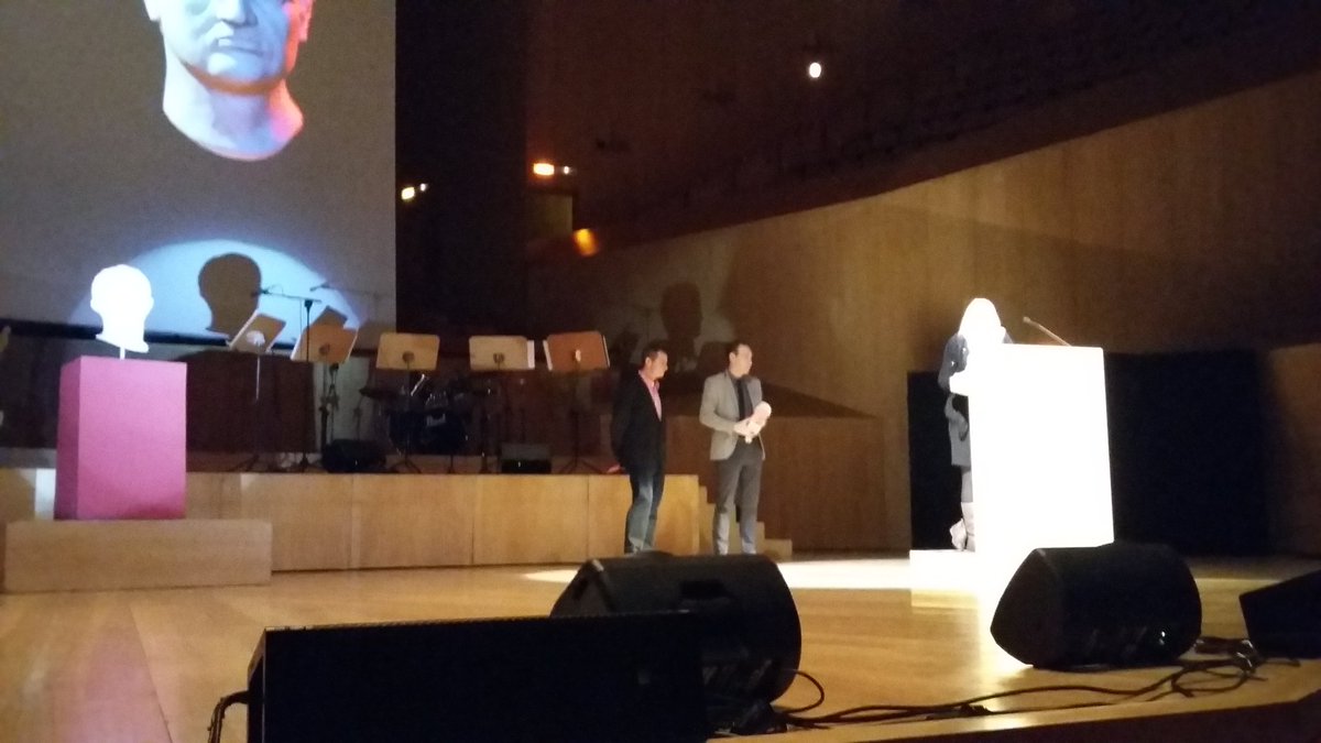 Nuevo reconocimiento al genial documental de <a href="/vickycalavia/">Vicky Calavia</a> sobre Eduardo Ducay👏👏👏