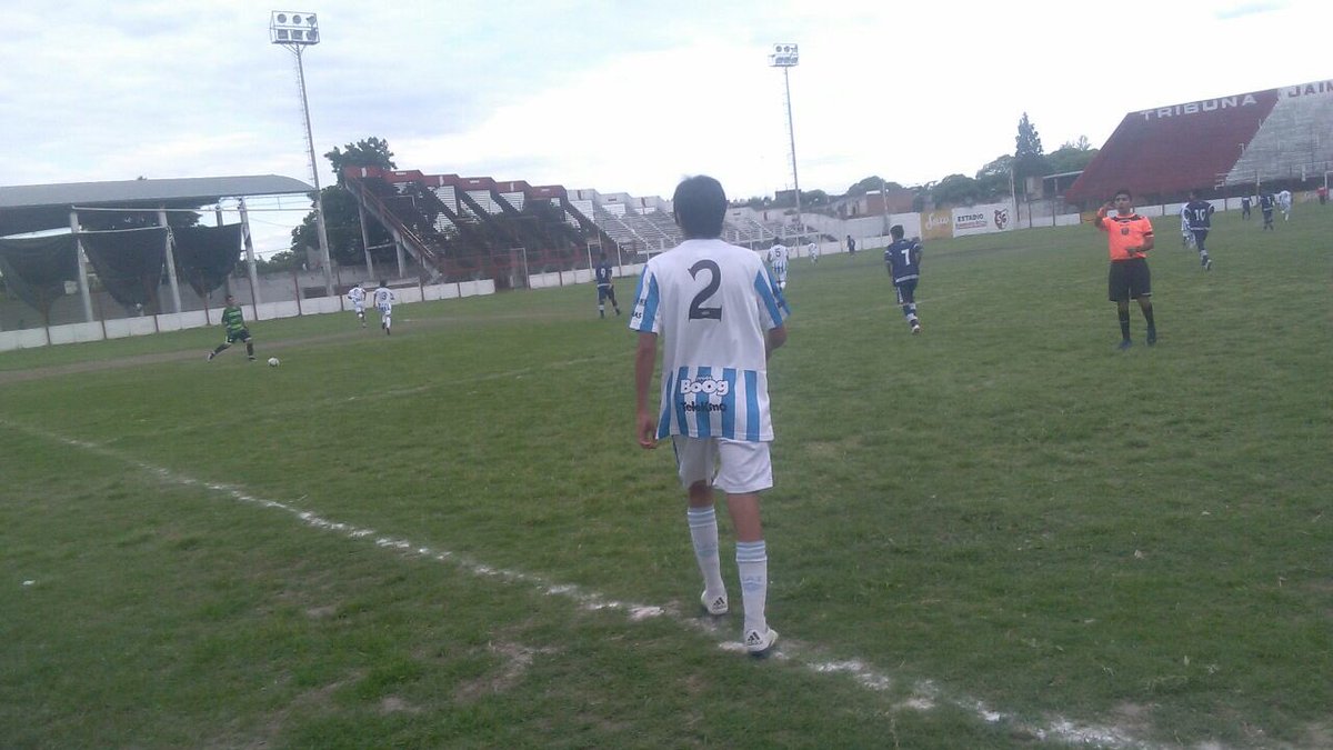 SoyDecanoOf's tweet photo. #InferioresLTF [Semifinal] #Cat02 Ya se juegan 10' de la primera parte. #AtléticoTucumán 0-0 #ArgentinosA https://t.co/AmNxcFuNXp