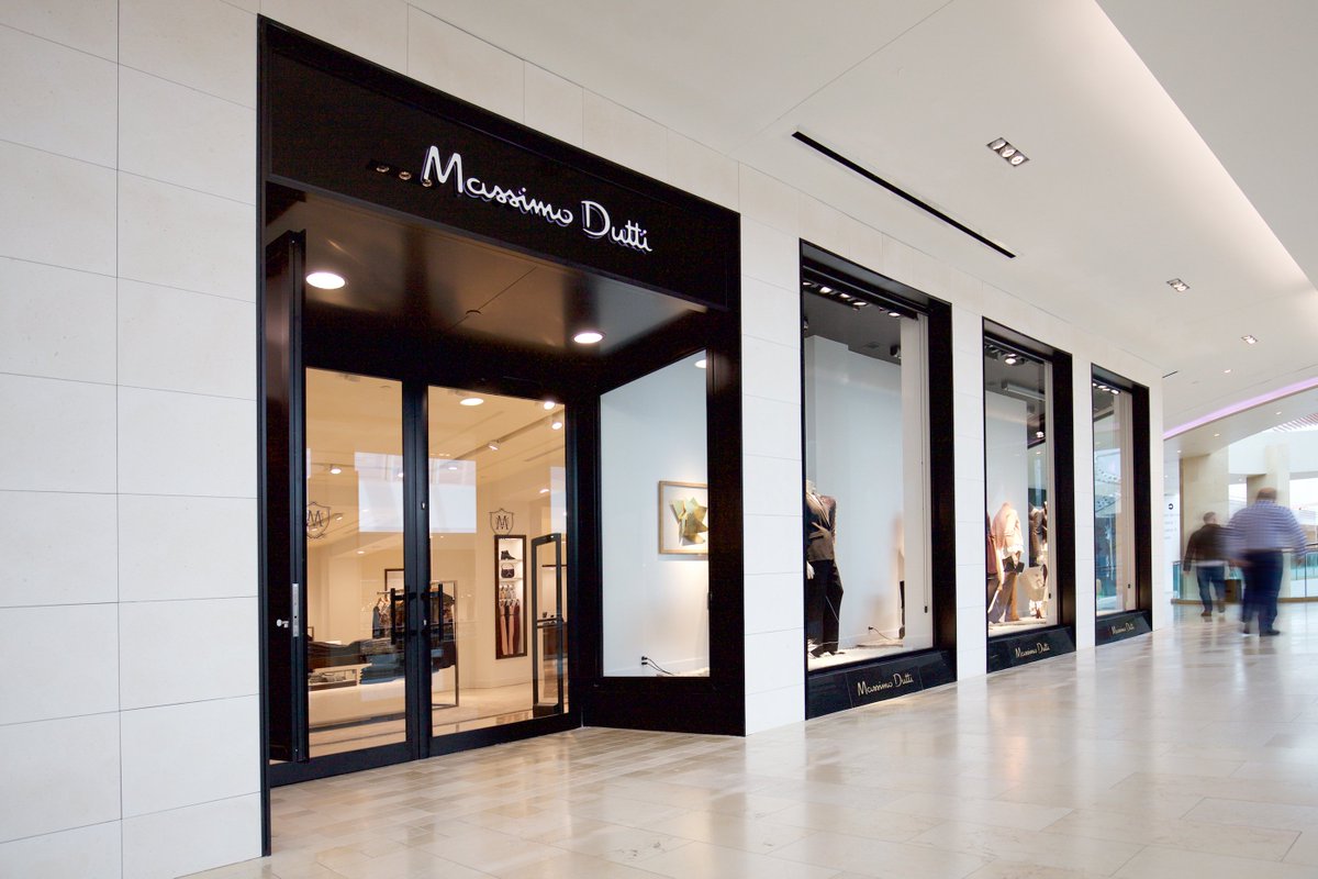 The largest @massimodutti location is 