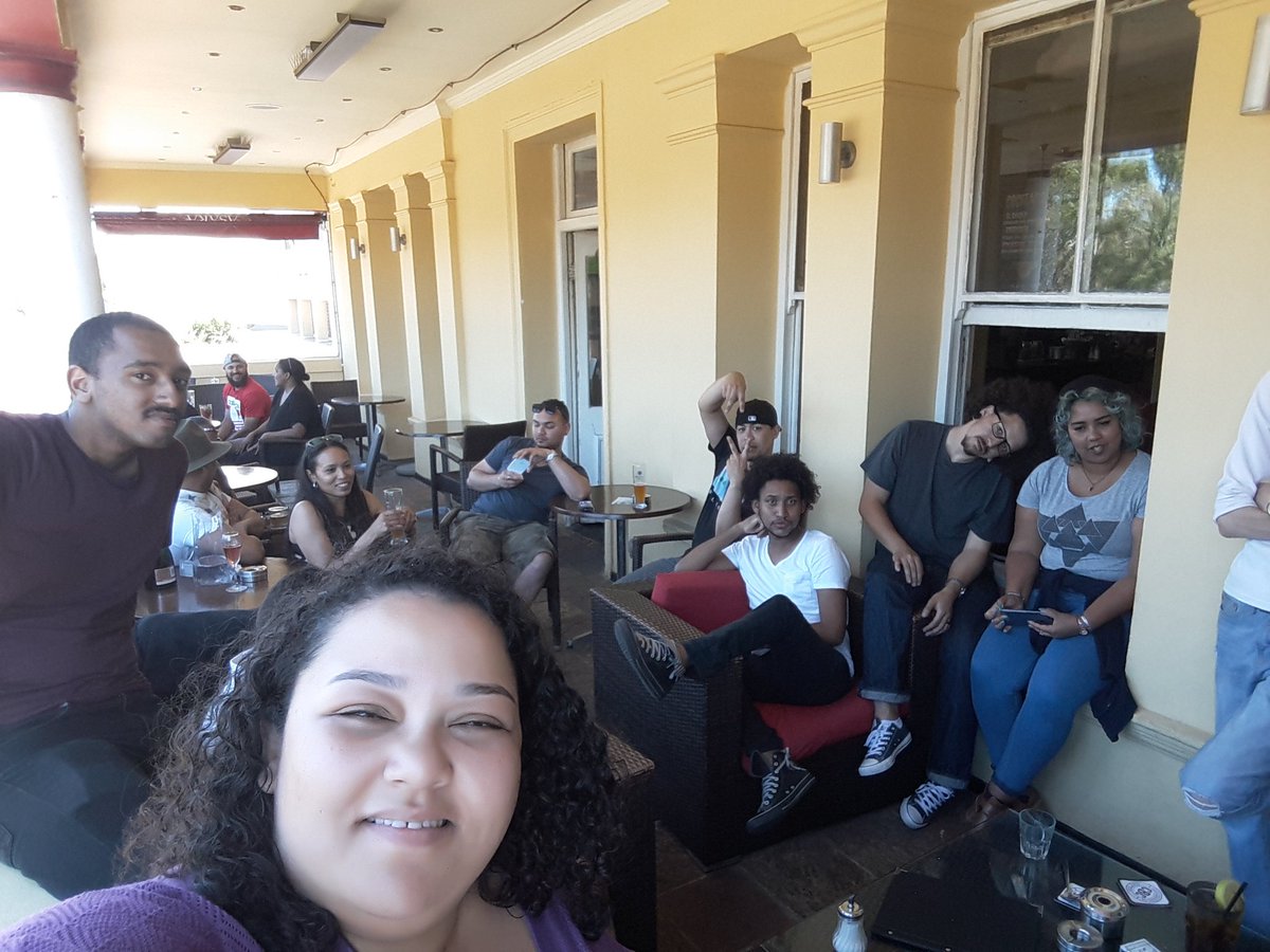 li_298's tweet photo. But on a side note. It was so lekker to see all my faves today 😍 Y'all are the best, fam 🙆💕 #BreakfastTweetUp #TeamBlackberry 😂😂 https://t.co/ksFrIaF4kZ