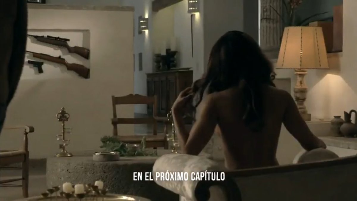 Arambula_News's tweet photo. Este lunes no te puedes perder #LaDoña 💥 ¿Crees que Saúl caiga ante los encantos de Altagracia? https://t.co/jXGHWW0yUE