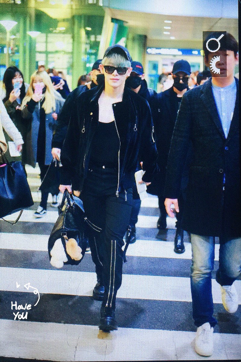 161204 인천입국 #MONSTA_X #몬스타엑스 #원호 #신호석 #WONHO #파이터 #FIGHTER #GUILTY 💕수고했떠 오빠