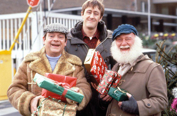 TqSundayCarboot's tweet photo. Get some extra cash this Christmas! Join us tomorrow at Torquay town hall for the indoor carboot #carboot #carbootsale #torquay #whatson https://t.co/B3AfuRNGiE