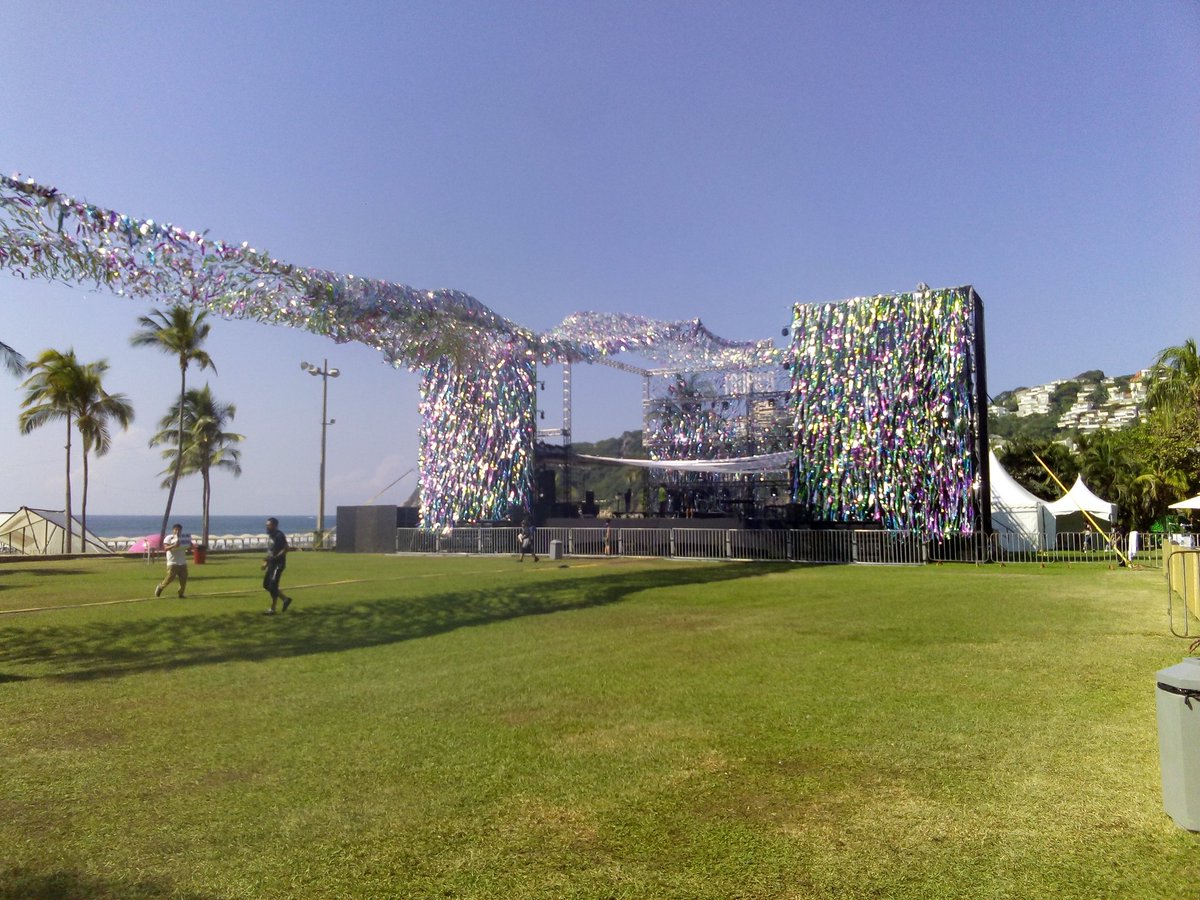 Central_mx's tweet photo. Listos para iniciar con nuestra cobertura de #Trópico2016 en vivo desde @princessypierre. #MeUrgeTrópico https://t.co/2hoQqeQCA4