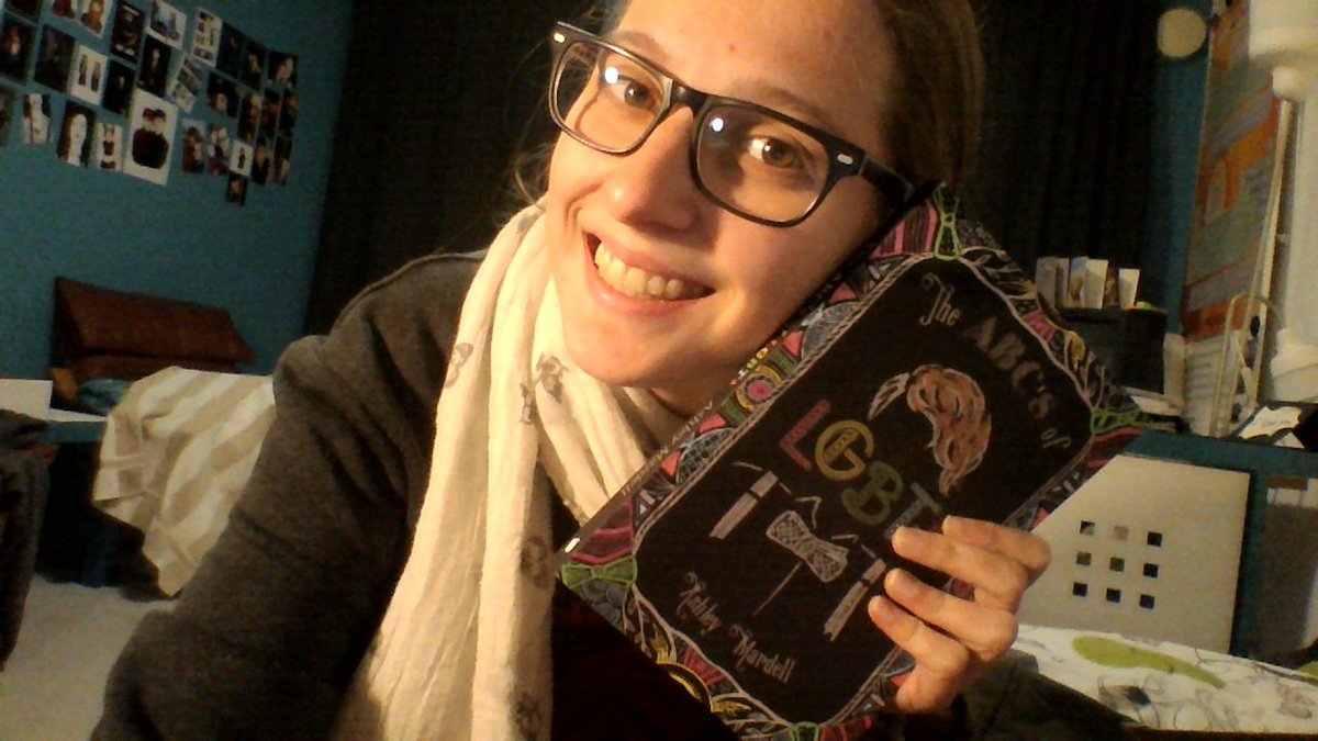 andysowl's tweet photo. MY #SNUGGLEBOOK FINALLY ARRIVED ๐ And the first page I opened had @MissFenderr on it, how damn awesome!! ๐ https://t.co/HmpZCgIdb1