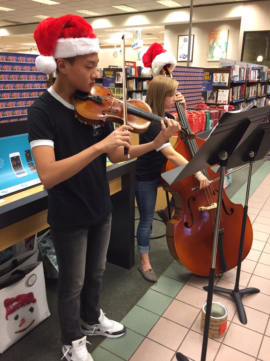 WilliamsHSOrch's tweet photo. Come support WHSO at Barnes &amp; Noble Creekwalk from 10-2! https://t.co/FG26KtVkdo