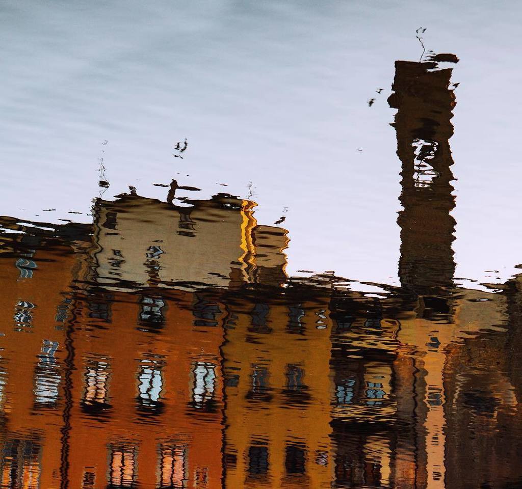 iAmParacelsus's tweet photo. Lets play with reflections a bit! 😁
•
•
•
•
•
#firenze #florence #toscana #igersfirenze #v… https://t.co/uvB4TpPVxk https://t.co/6tjbUzaAm8