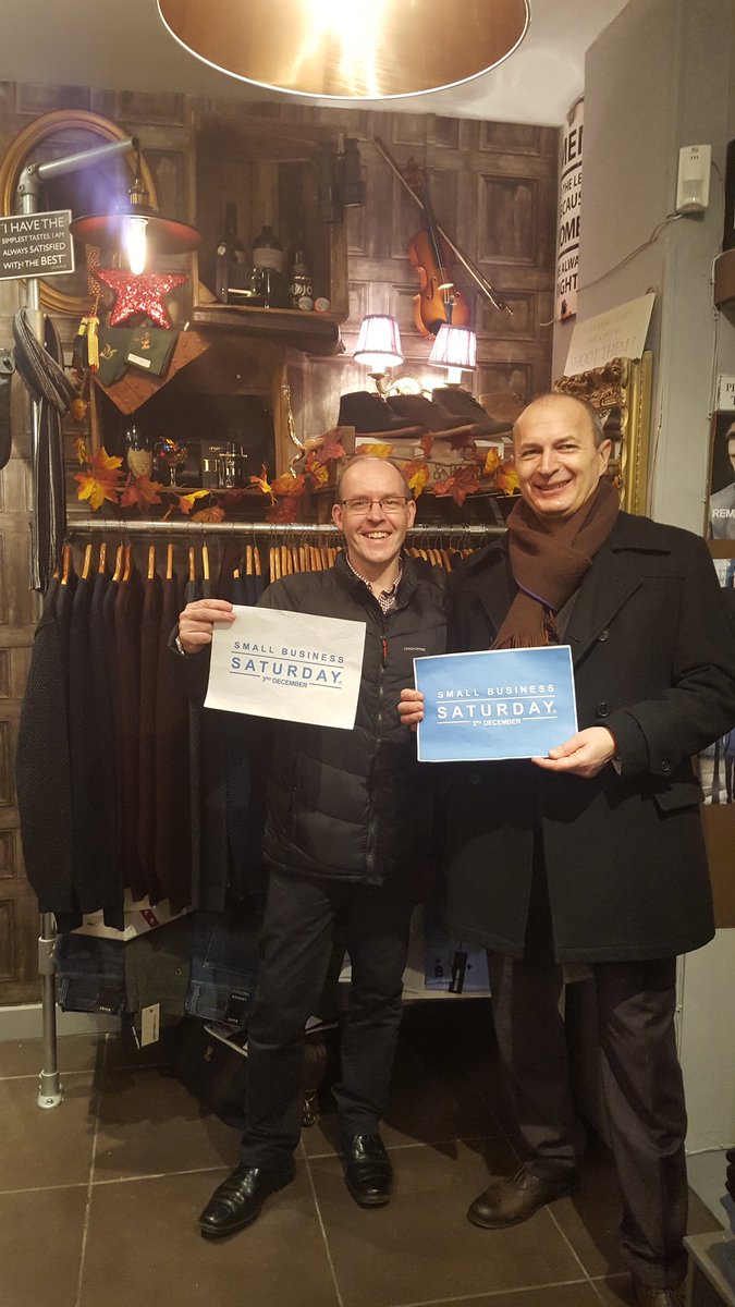 Great afternoon in #Battle @SmallBizSatUK #SmallBizSatUK <a href="/AurelieandRose/">Aurelie & Rose</a> @1066battledeli <a href="/BattleBookshop/">Battle Books</a> <a href="/Dapper_M/">Dapper</a> #Raggs <a href="/CraftyNorman/">The Crafty Norman</a> 🎄🎄😊