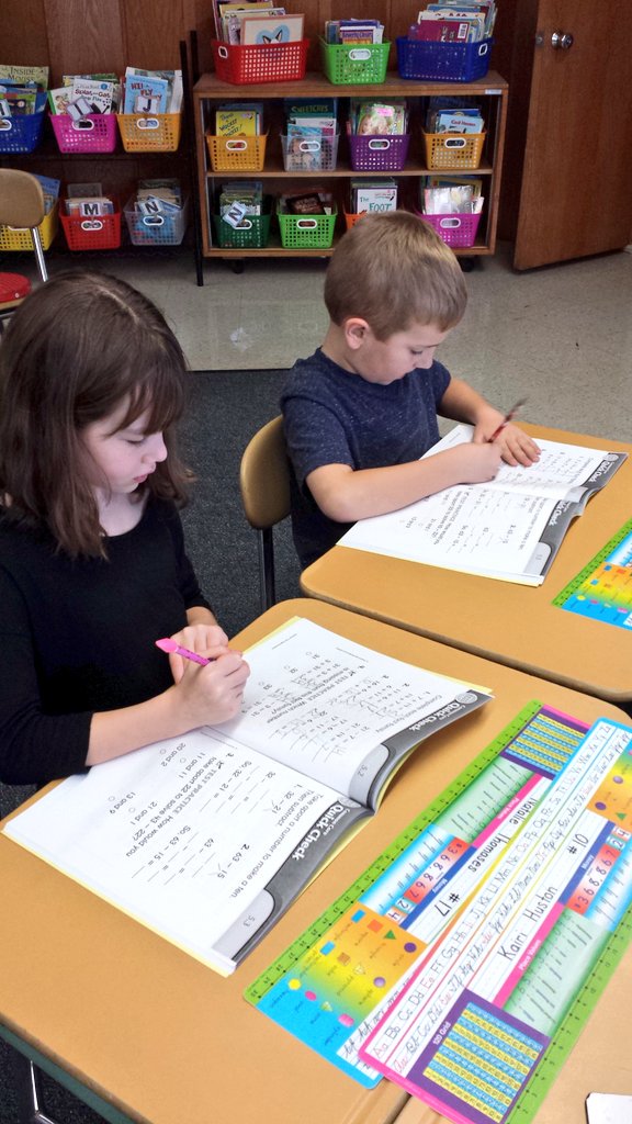 PrincipalKorzyp's tweet photo. Working hard on our Common Core Quick Checks 👍✔ #eefamily #commonformativeassessments https://t.co/mItCjVOkpN