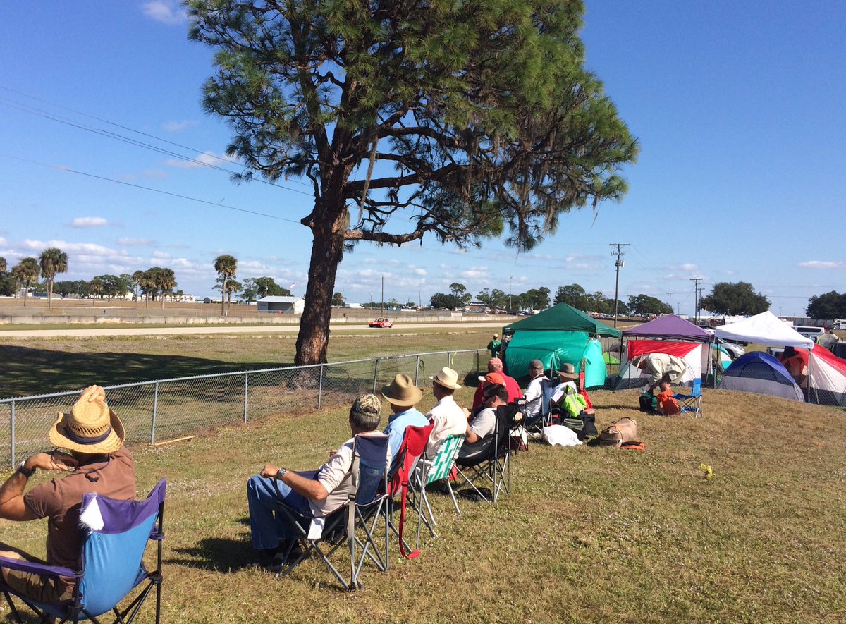 sebringraceway's tweet photo. @HSRClassic12 on a perfect day in Sebring USA https://t.co/bqJAyOb9Ej
