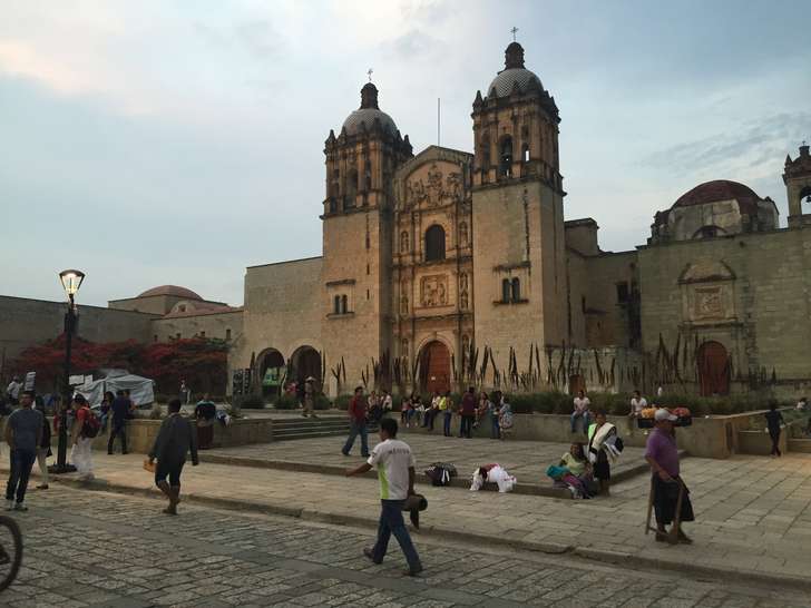 austin360's tweet photo. The wonders of Oaxaca: Mexican city entices with bold flavors, old-soul spirit https://t.co/2tZYk9R5uQ https://t.co/e2vAZiPBZa