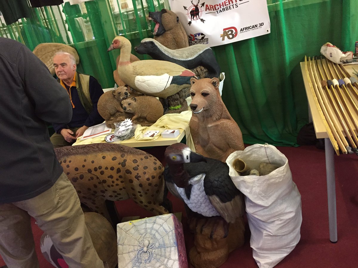 TheLongbowShop's tweet image. Meet the makers and sharpshooter tombola in support of @ClaireHouse