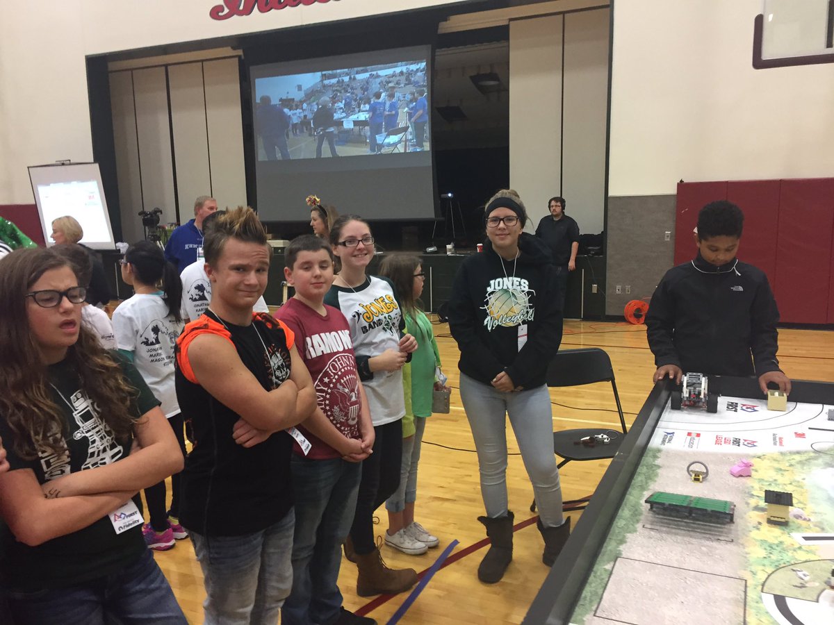dr_poe's tweet photo. @JonesJetsPride @Boone_County  @firstlegoleague competition - go Jets! https://t.co/S8qssQB0Os
