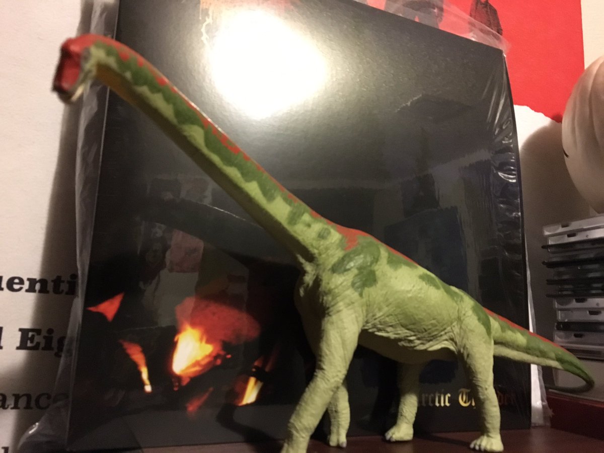 josephlvr's tweet photo. Bronto getting some warmth from the fire of Arctic Thunder by #darkthrone https://t.co/sxiDcBSjXG
