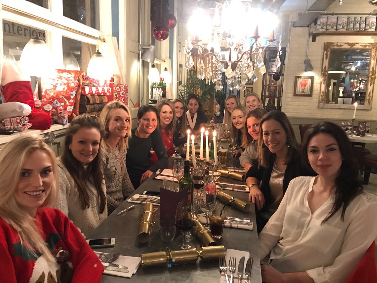7Oaks_L1s's tweet photo. Team Christmas dinner @BillsRestaurant #finesarestarting #ohdear https://t.co/WxMIZy6R4s