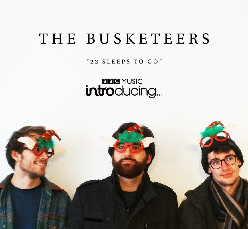 BBCIntroSW's tweet photo. It's almost too much... warming our hearts with kitsch festivities, @TheBusketeers are bringing our #DevonIntroducingAdvent to 22 Sleeps! 🎄🤓 https://t.co/PpVZ4XDVAM