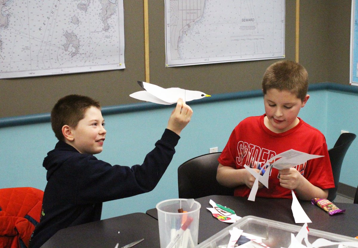 AlaskaSeaLife's tweet photo. Ocean Sciences Club studied sediment samples from shores around Resurrection Bay &amp; made bird decorations last Wed! https://t.co/G5PfcGvnqw
