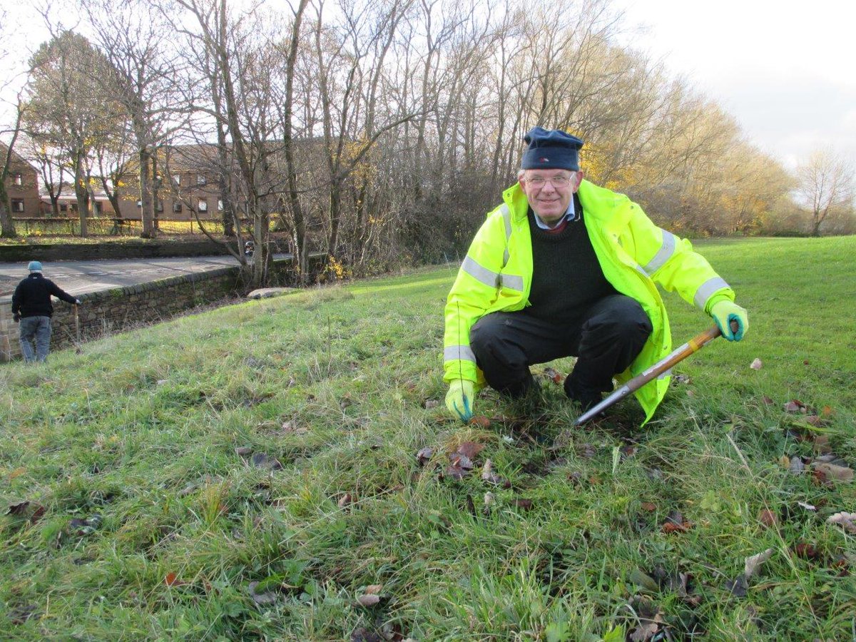 TamesideCouncil's tweet photo. Tree planting at Victoria Park in Hyde last Sunday. All part of our #Pledges2016 to plant thousands of trees and #GetTamesideGrowing. https://t.co/HF2hHLe7mm
