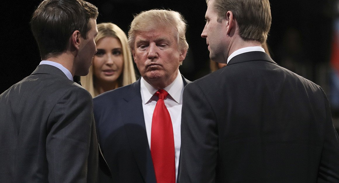 InternetDaily24's tweet image. Secret service faces massive bill for protecting Trump
More on:viid.me/qw3hC8