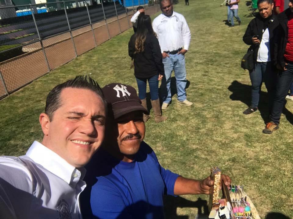 AdrianRubalcava's tweet photo. No cabe duda que @Mariana_Moguel ha hecho un extraordinario trabajo de acercamiento. FELICIDADES! @IBetanzosMTDF @Tonatiuh73 @ComitePRIDF https://t.co/h40BCP8kNr