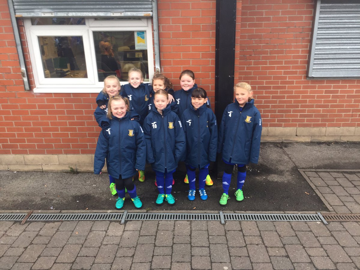 <a href="/Dentonythgirls/">Denton Youth Girls</a> under 9's looking good in their new winter jackets.... a good win again today!
Well played girls👍👍⚽️⚽️