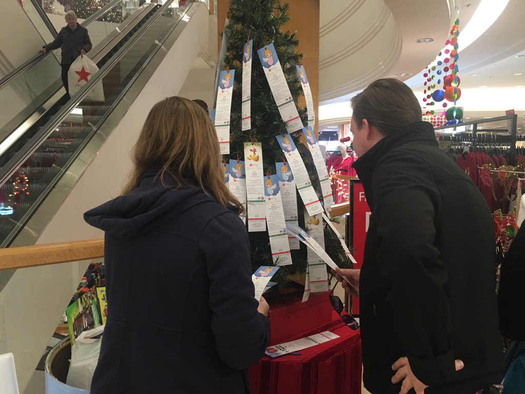 debtakahara's tweet photo. Lots of #angels showing up to help kids in need #AngelTree @Macys Cherry Creek @SalvationArmyUS https://t.co/GMcPjzLgbY