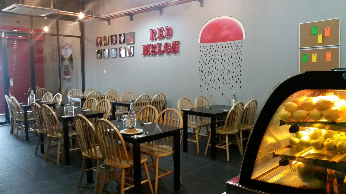 redmeloncafe's tweet photo. Visit us &amp; enjoy our mouth watering Western Food &amp; Asam Pedas Melaka! Sekali dah rasa mesti NAK lagi lah! Call us now at  06-5562030 https://t.co/lE6YYcuzyD