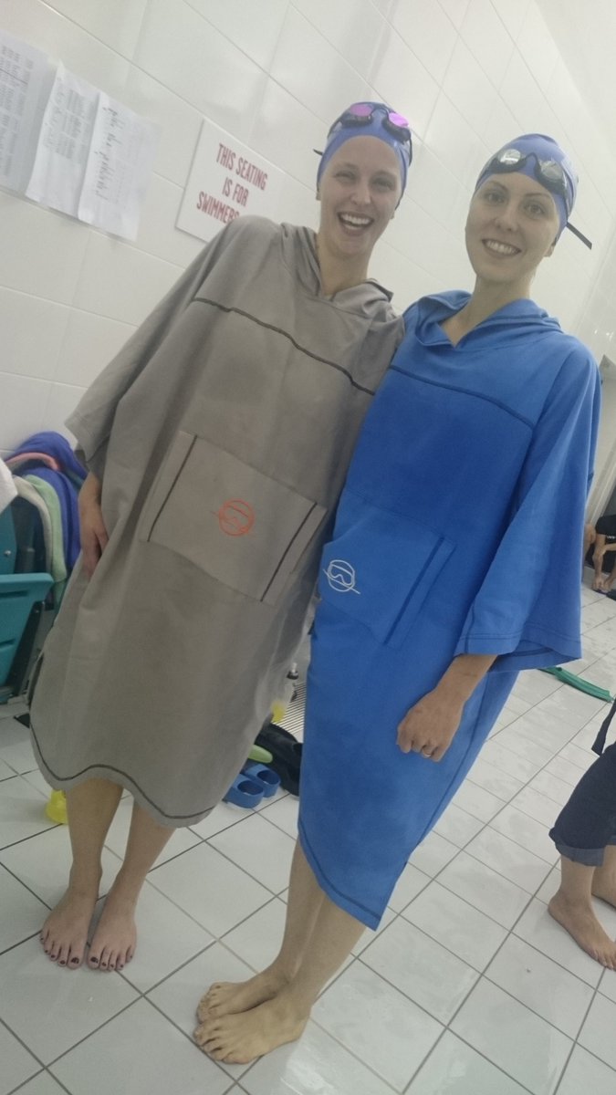 hickson_alice's tweet photo. Making good use of our changing ponchos at finswimming championship thanks @Divesangha! Go @NeptuneFSC! https://t.co/4fh1r9nLqK