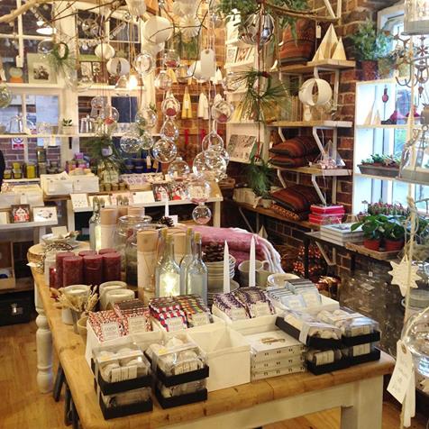 vracteashop's tweet photo. Couldn't be happier with our new #lewes collab, the beautiful @fromvictoria_ stocking a few of our organic teas + caddies #lewes4christmas https://t.co/GiPXMdMf8e