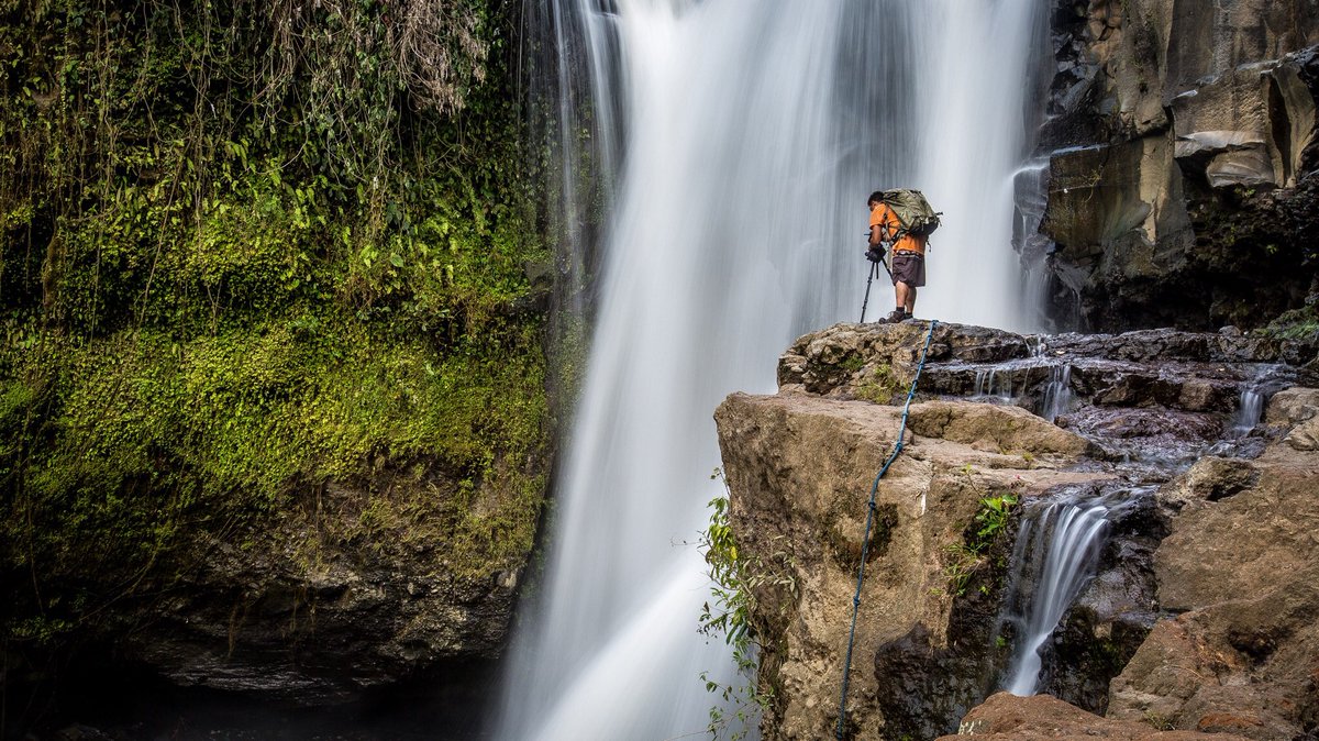 FindingAwayTV's tweet photo. It's all about the shot. Tegenungan #Waterfall in #Ubud #Gianyar #Bali #Indonesia #travel #asia https://t.co/S9pZl3M69w