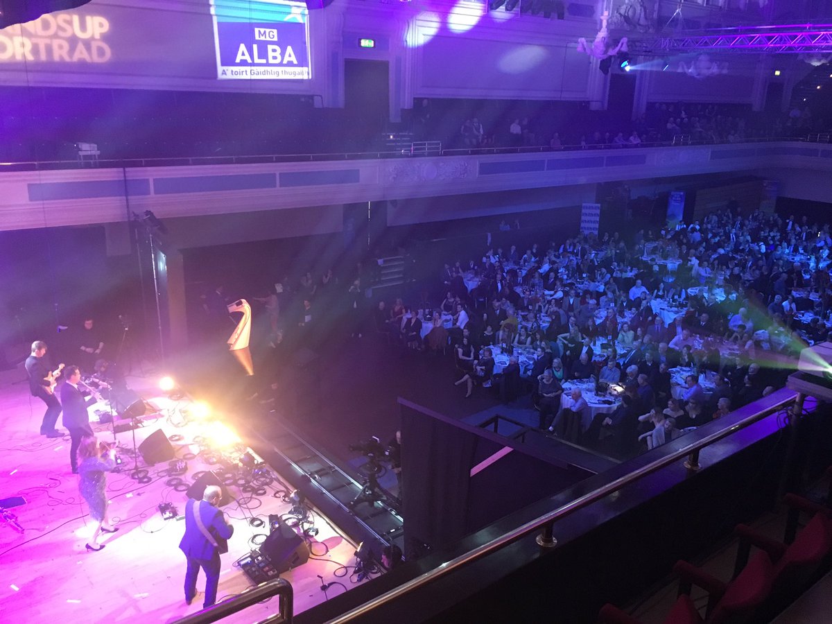 Tha sinn set! <a href="/ScottWoodBand/">Scott Wood Band</a> are sounding great and we're ready to go! Cuimhnichibh gu bheil sinn beò air <a href="/bbcalba/">BBC ALBA</a> a nochd aig 9f!