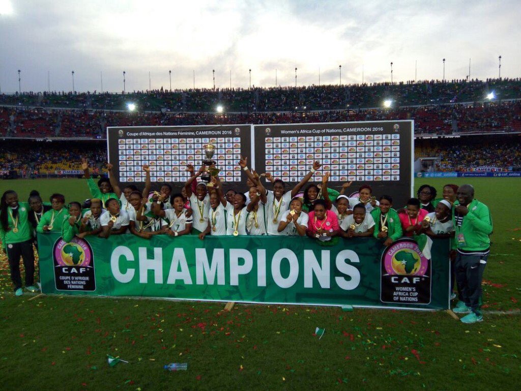 rosemaryajukaL's tweet image. #AWCON2016 Champions of Africa!! 🇳🇬 The Falcons have brought a glimmer of hope in the midst of this recession.