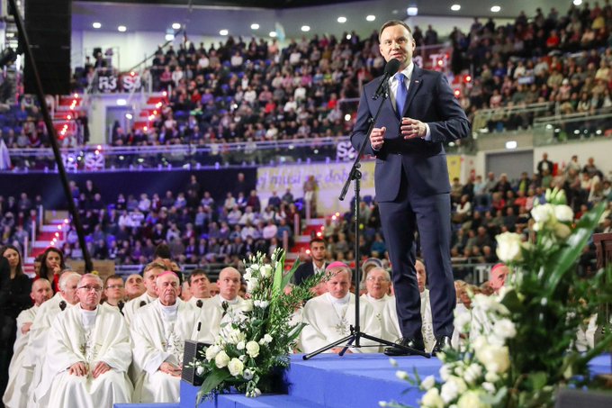 View image on Twitter